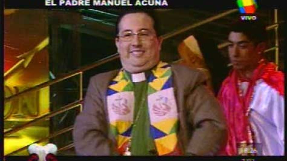 El Padre Manuel exorcisó a todos en 