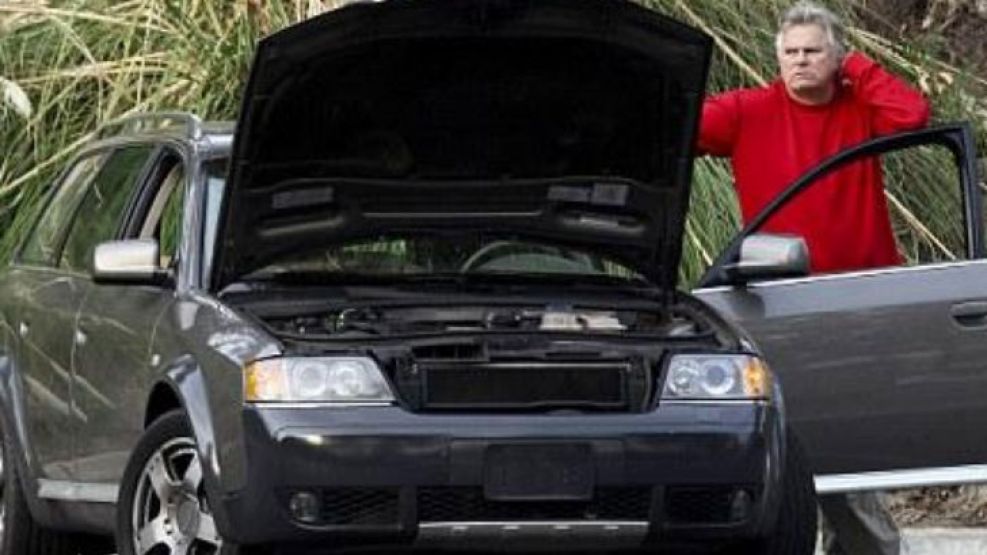 Richard Dean Anderson, que protagonizó a MacGyver durante 10 años, no pudo arrancar su camioneta.