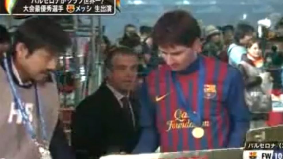 Los periodistas japoneses desperdiciaron la nota a Messi.