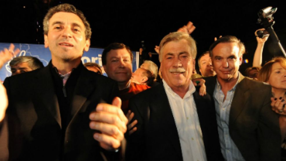 Soria, rodeado por Randazzo y Pichetto.