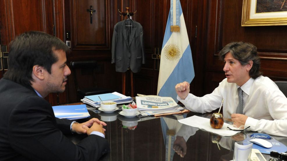 El vicepresidente recibió al titular de Aerolíneas Argentinas en su despacho en el Banco Nación.