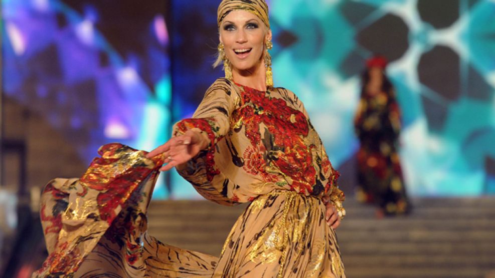 Ingrid Grudke se lució en la pasarela de Mar del Plata Moda Show.