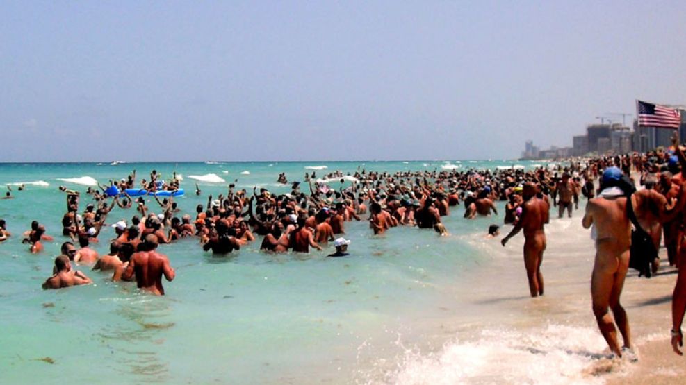 La playa nudista Haulover en Florida, Estados Unidos, es una de las más conocidas del mundo.