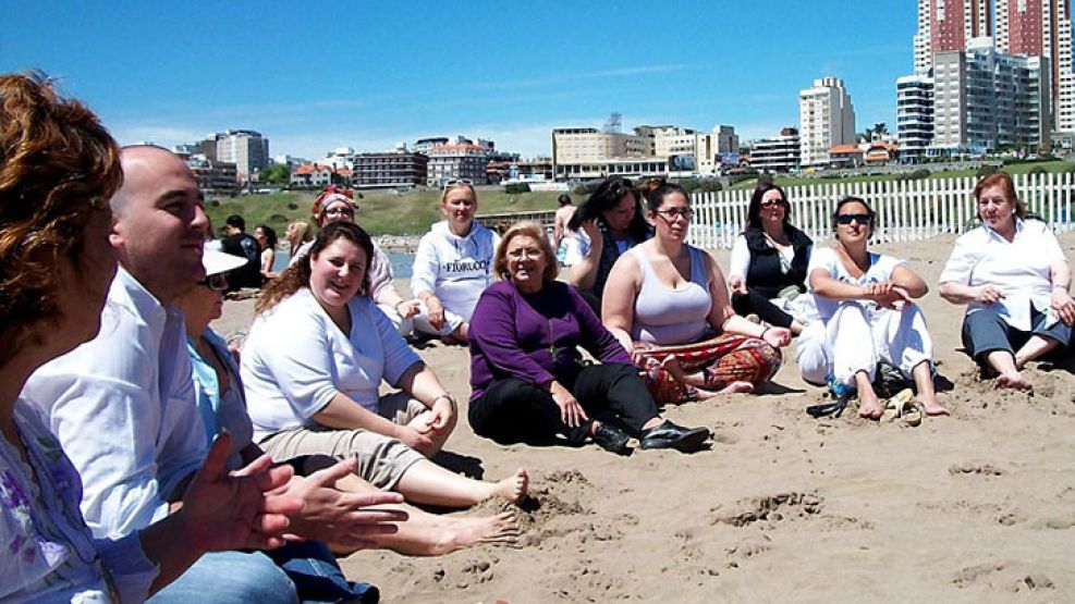 Yoga y arena para "desenchufarse" en La Feliz.