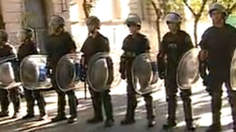 La policía trabaja en la zona para determinar las causas del incidente.