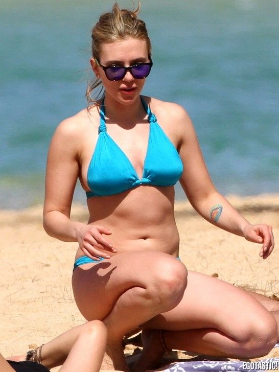Scarlett Johansson en bikini 07.