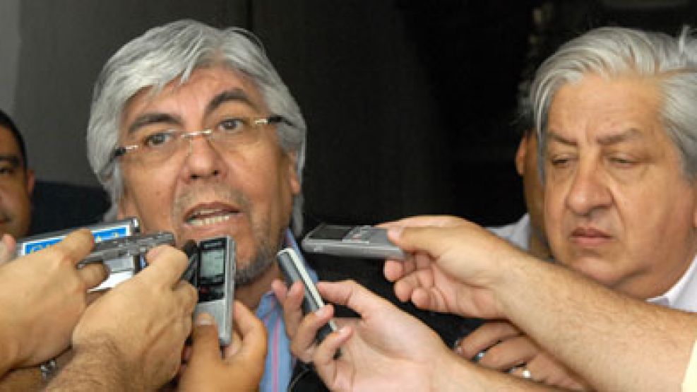 Moyano y Piumato firmaron el comunicado que la CGT emitió para repudiar la represión en la 9 de Julio. 