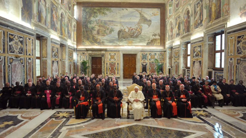 El Vaticano padece una nueva confrontación interna por el poder.