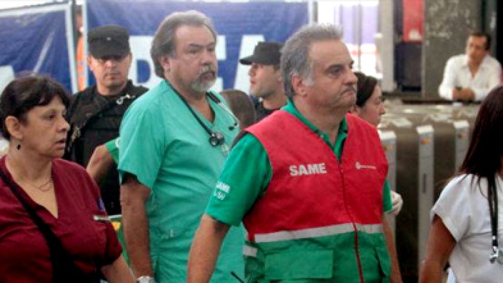 Alberto Crescenti, titular del SAME, en el megaoperativo en Once. 