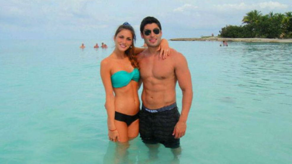 Facundo junto a su novia Sofia, en enero de este año, en Cuba. 