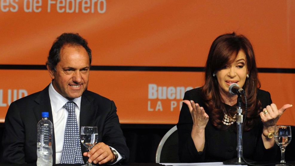 Daniel Scioli y Cristina Fernández tienen estilos de comunicación bien distintos.