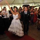 Festejo en la carpa despues de la ceremonia 5