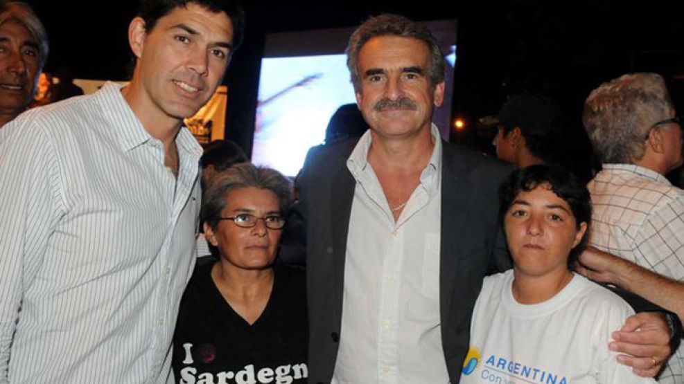 Alejandro Ramos contó con el apoyo de Agustín Rossi durante su candidatura a intendente de Granadero Baigorria. 