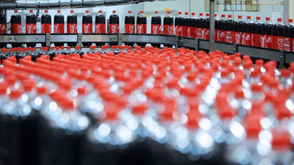 Coca Cola y Pepsi modificarán la composición de sus gaseosas.