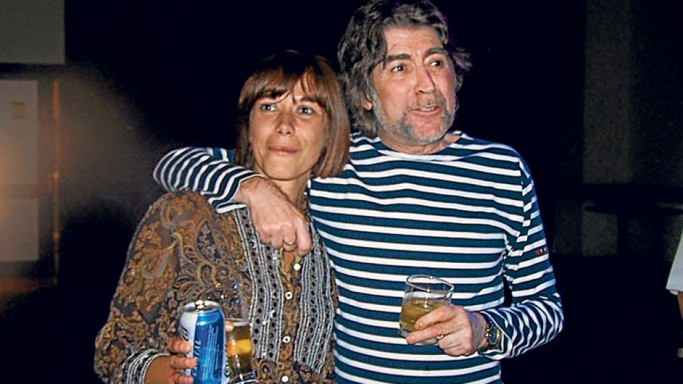Pareja. Coronado y Sabina en febrero de 2011, celebrando el cumpleaños del artista español. 