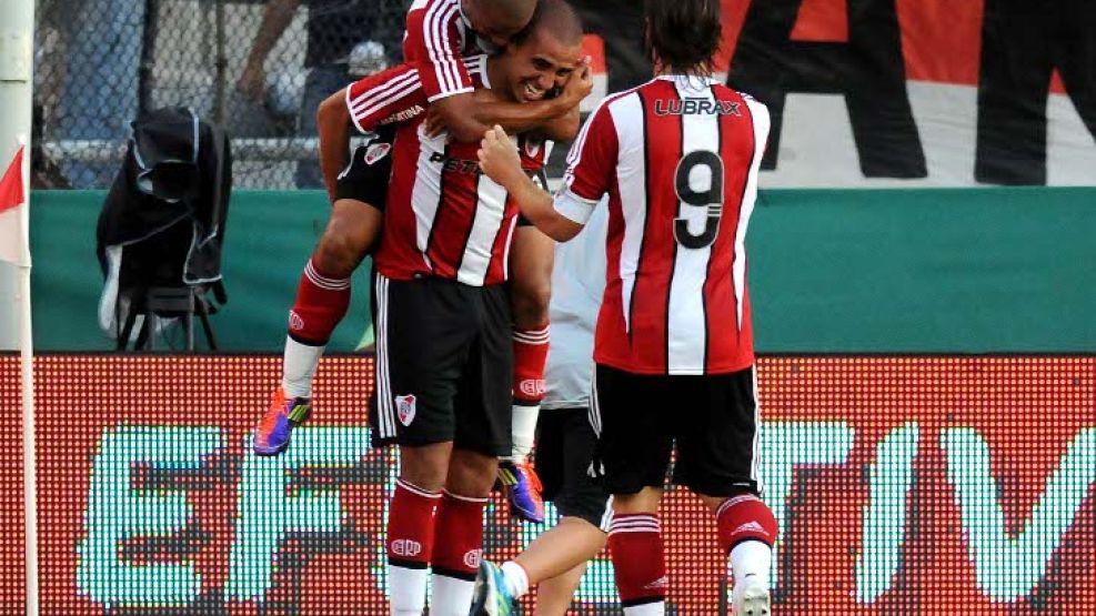 Trezeguet y su costumbre: el gol.