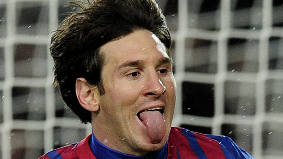 Messi, lengua afuera, hace hablar al mundo.