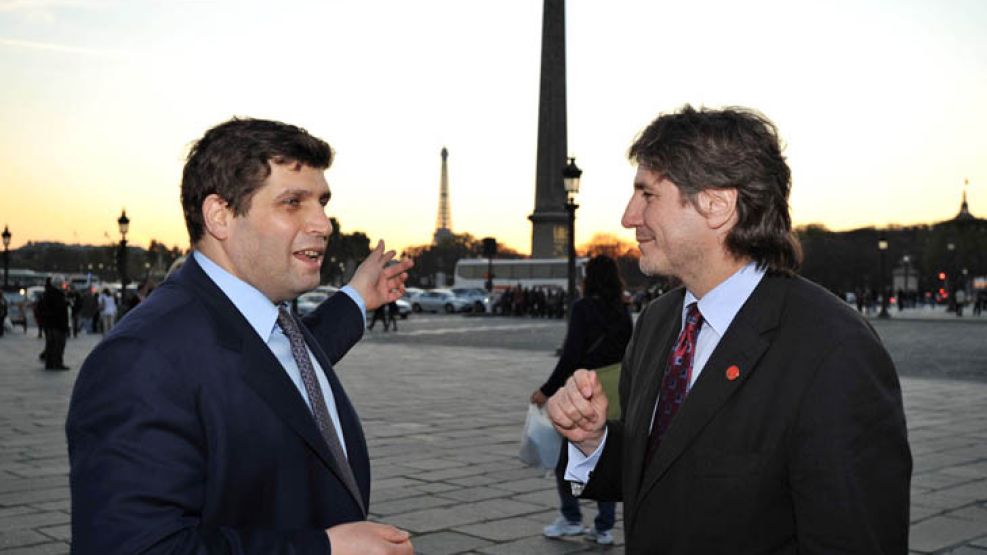 Boudou y Chodos en un viaje a París.