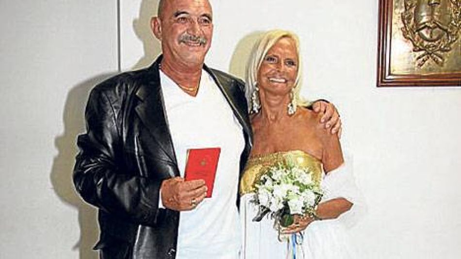 Rolando Hanglin con Marta