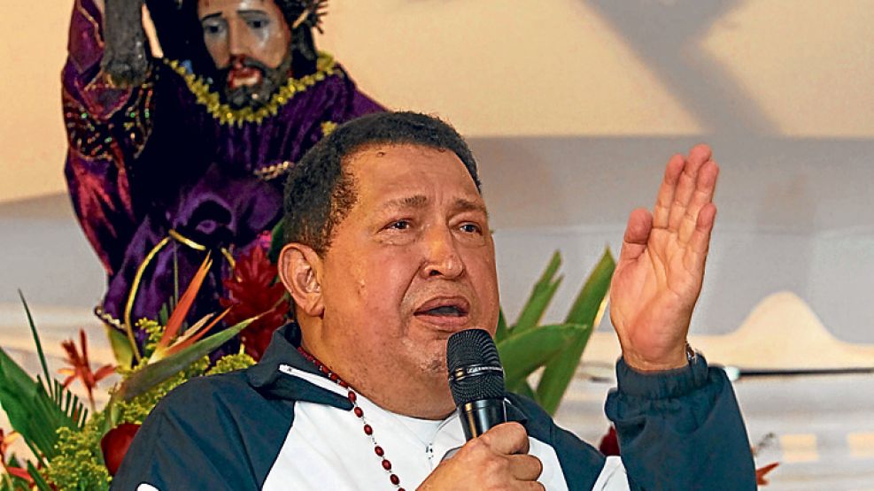 Llanto. Para pedir por su salud, Chávez celebró una oración que se hizo pública por la televisión.