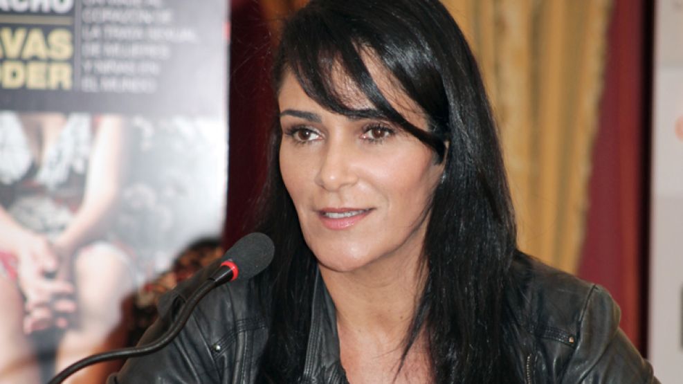 La periodista mexicana Lydia Cacho, autora del libro Esclavas de poder.