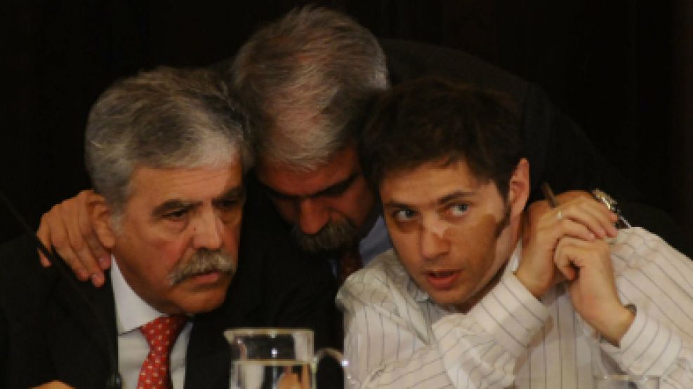 Julio De Vido, Aníbal Fernández y Axel Kicillof: la "tropa K" que defendió en el Senado el proyecto K de expropiación de YPF.