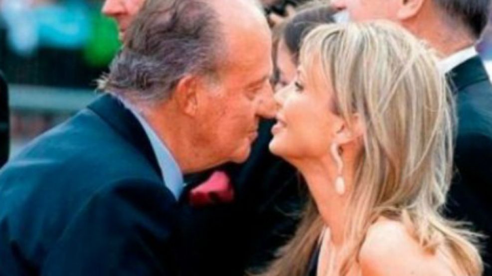 La cercana relación entre Corinne y el rey Juan Carlos desató una polémica en España.