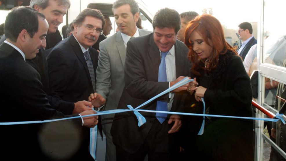 Cristina Fernández en un acto en una escuela de Areco