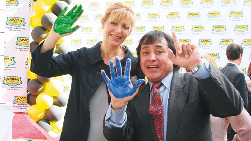 Karina Rabolini y "Ricky" Maravilla, con otro festival a beneficio.