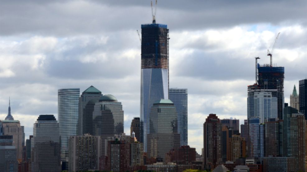 El One World Trade Center, conocido anteriormente como la Freedom Tower, se está construyendo en Lower Manhattan, Nueva York.