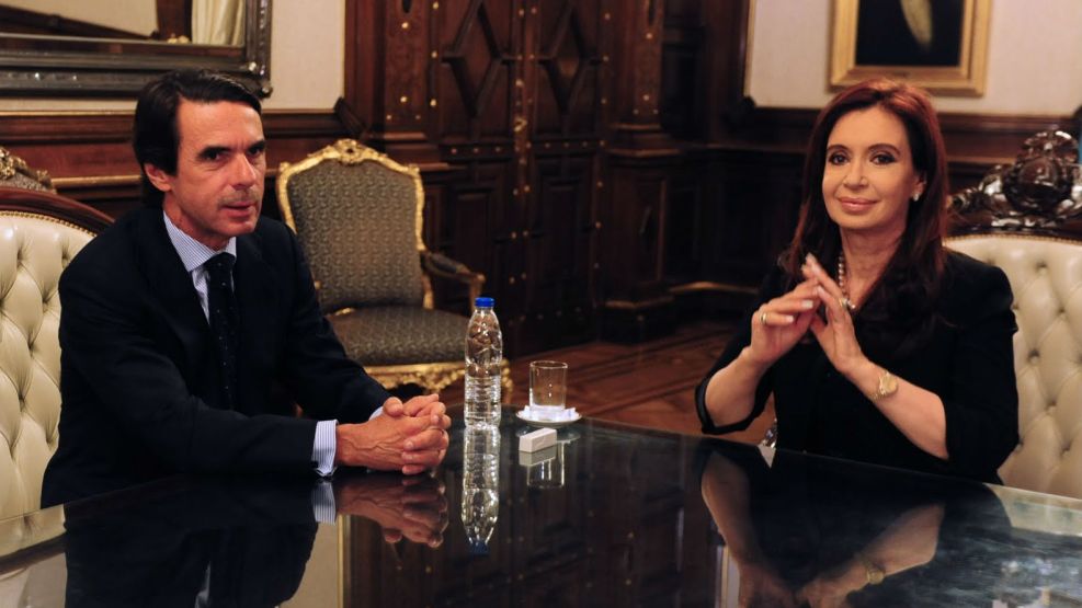 José María Aznar y Cristina Fernández, en la Casa Rosada en junio de 2011.