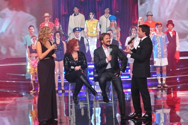 Jose y Denise con los Pimpinela 2