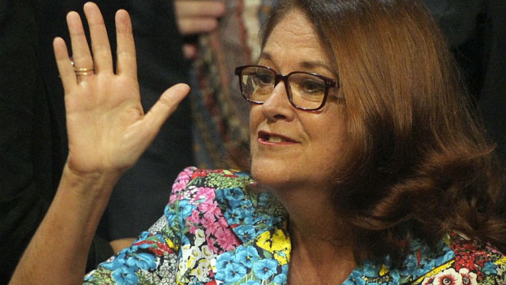 Alicia Castro, durante el anuncio de la Presidenta de que las Islas habían sido "militarizadas" por el Reino Unido.