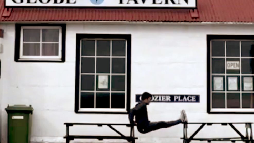 El atleta del spot argentino sobre Malvinas admitió que "la filmación fue en secreto"