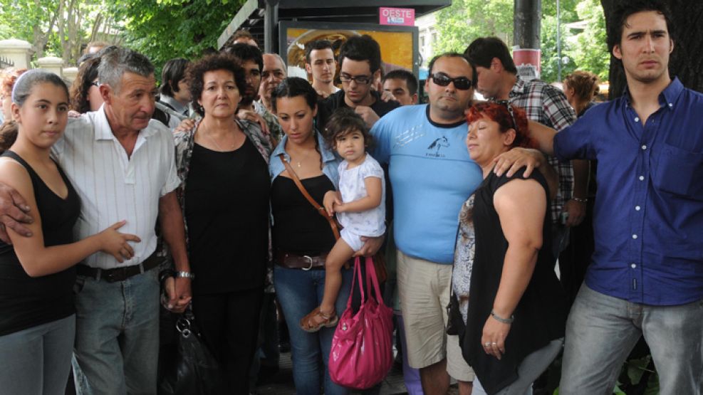 Familiares de "El karateka" Martínez, en diciembre del año pasado, reclamando su libertad. 