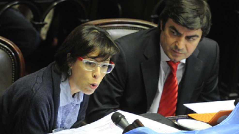 Laura Alonso (PRO), la "diputada española".