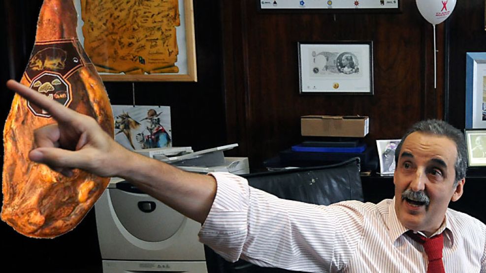 Moreno acordó con los porcicultores locales que se prohibirán el ingreso de jamones españoles, italianos y brasileños.