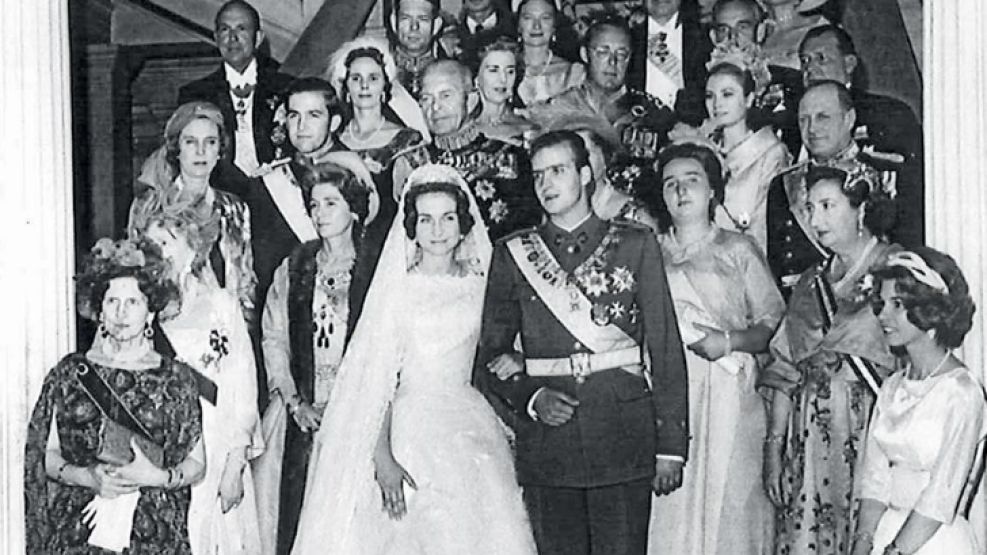A la boda asistieron 143 miembros de 27 familias de la realeza mundial.