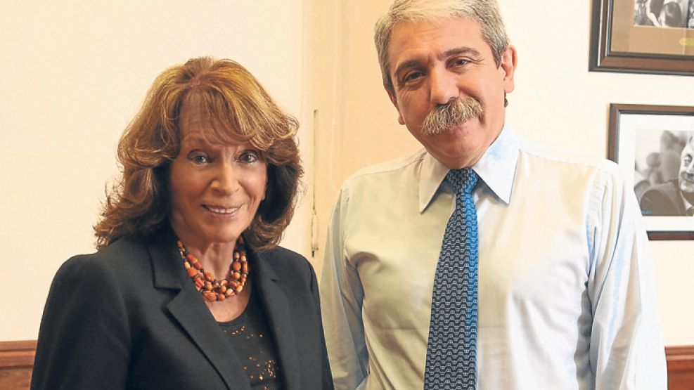 Fernández con Magdalena en su despacho. 