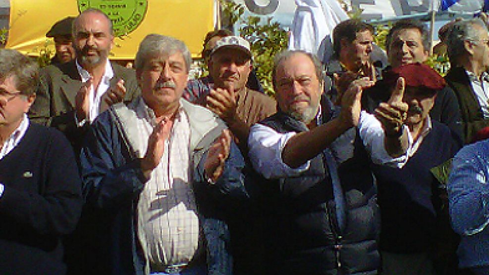 El presidente de la entidad ruralista cuestionó al gobernador bonaerense por el impuestazo rural y su repercusión urbana. 