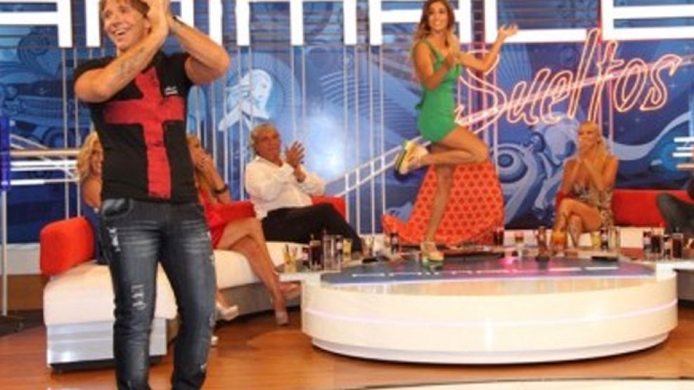 Fantino hace entrevistas y esto generó todo un cambio en el programa