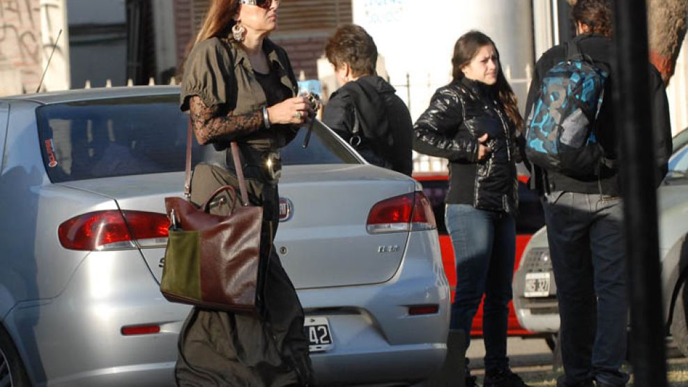 Viviana Sala: gafas Gucci y corpiño a la vista este miércoles en Comodoro Py