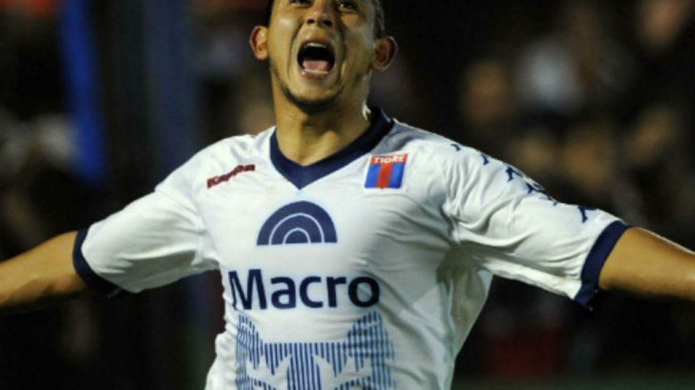 El "chino" Luna es el goleador de este Tigre que pelea en los dos frentes.