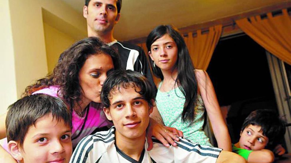 Los Bustos Fierro se establecieron en Estados Unidos para tratar a sus hijos.