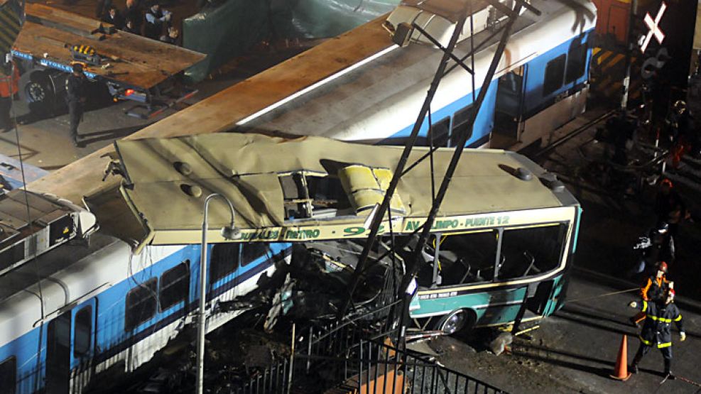 La tragedia provocó once muertos y al menos 200 heridos en la estación de Flores. 