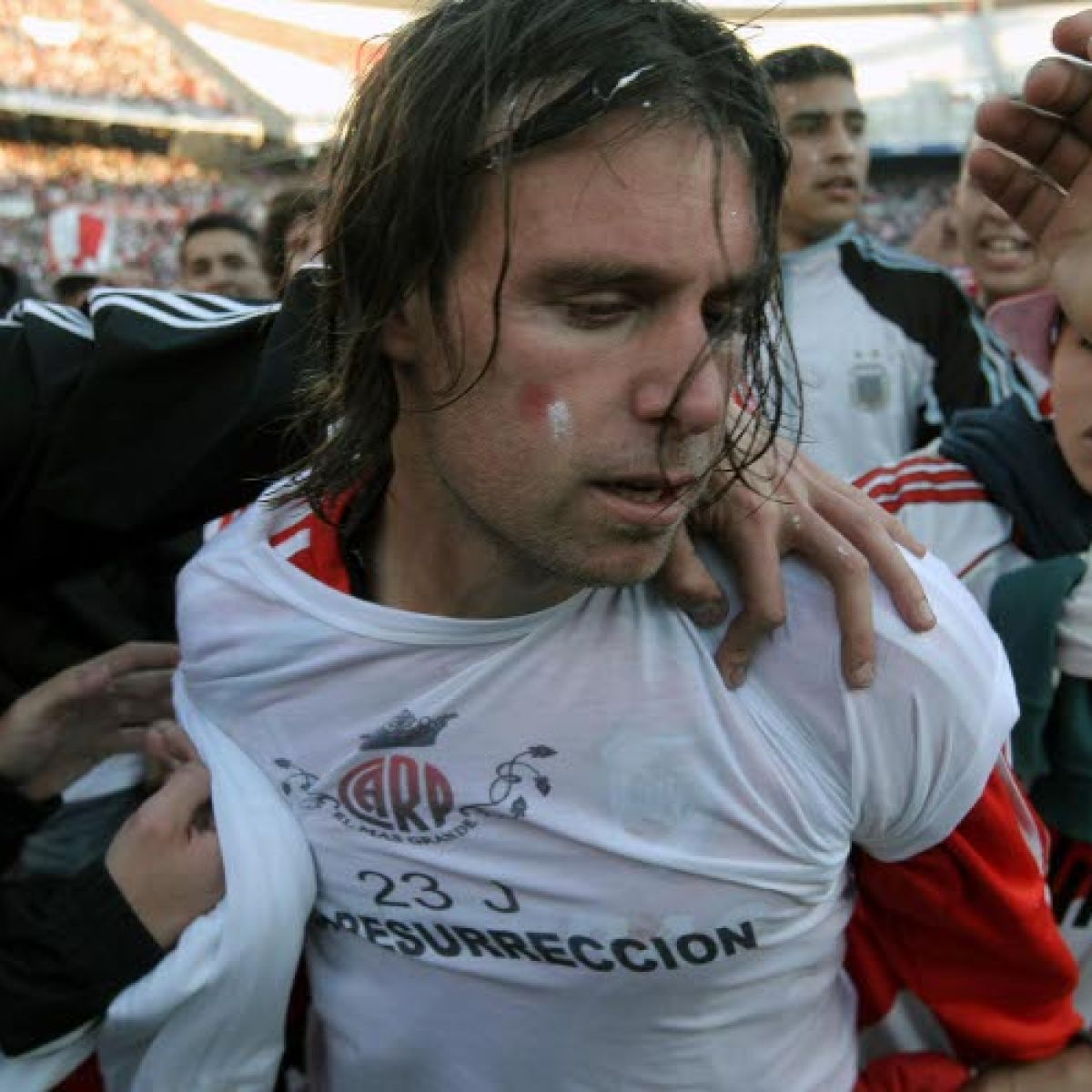 Remera de river la resurrección