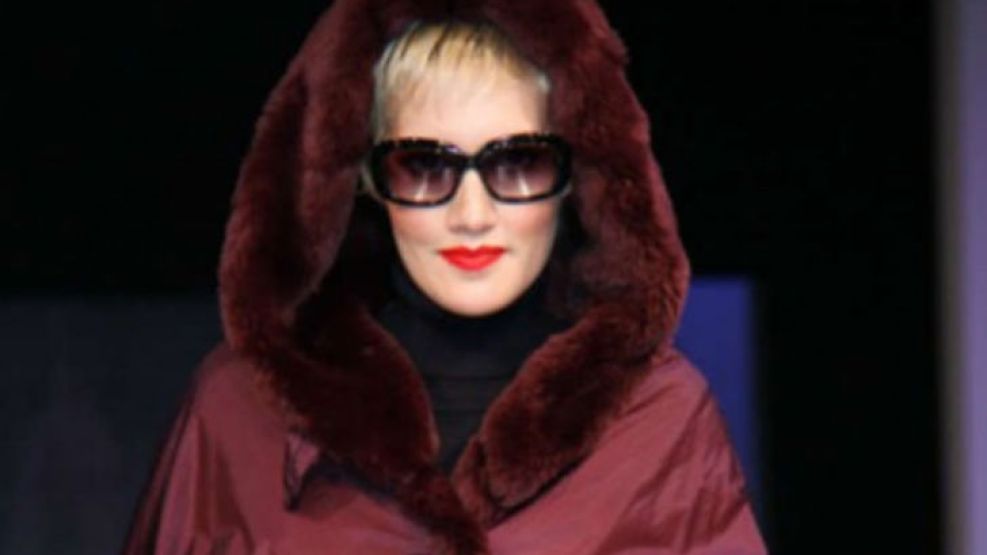 Adriana Costantini propone abrigos con glamour sin dejar de lado la comodidad.