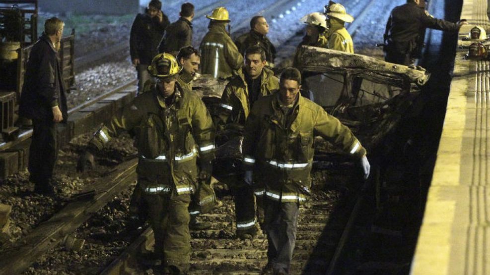 Las mujeres fueron arrolladas a metros del andén ferroviario. Testigos aseguran que la barrera no funcionaba bien.