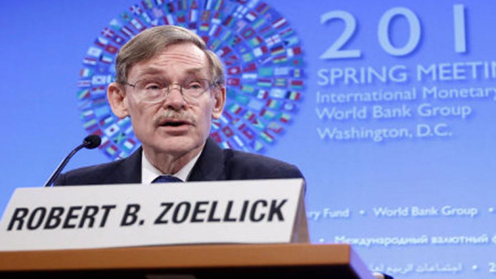 Robert Zoellick, presidente del Banco Mundial, que elaboró un paper sobre el país y habla de alzas de precios y trabas a las importaciones.