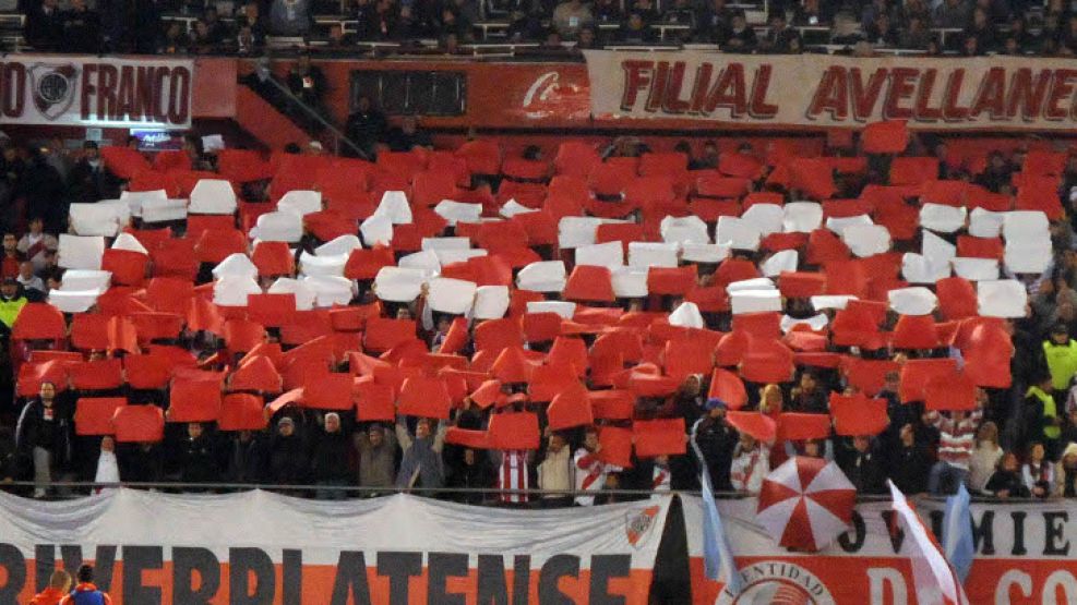 Una escena de la tribuna de River el día del partido con Boca Unidos.